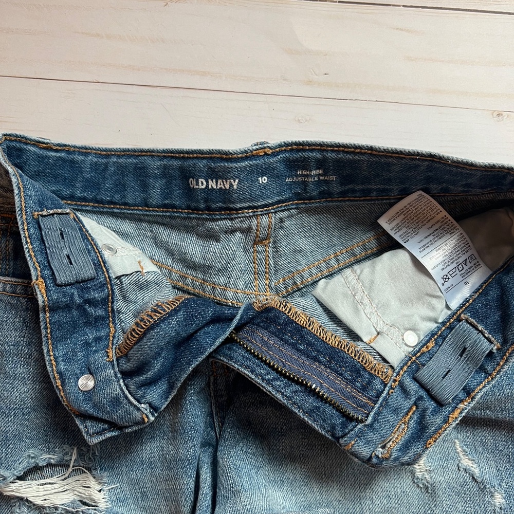 Old Navy Girl's Distressed Denim Shorts/Adjustable Waist Size 10 - Picture 2 of 8